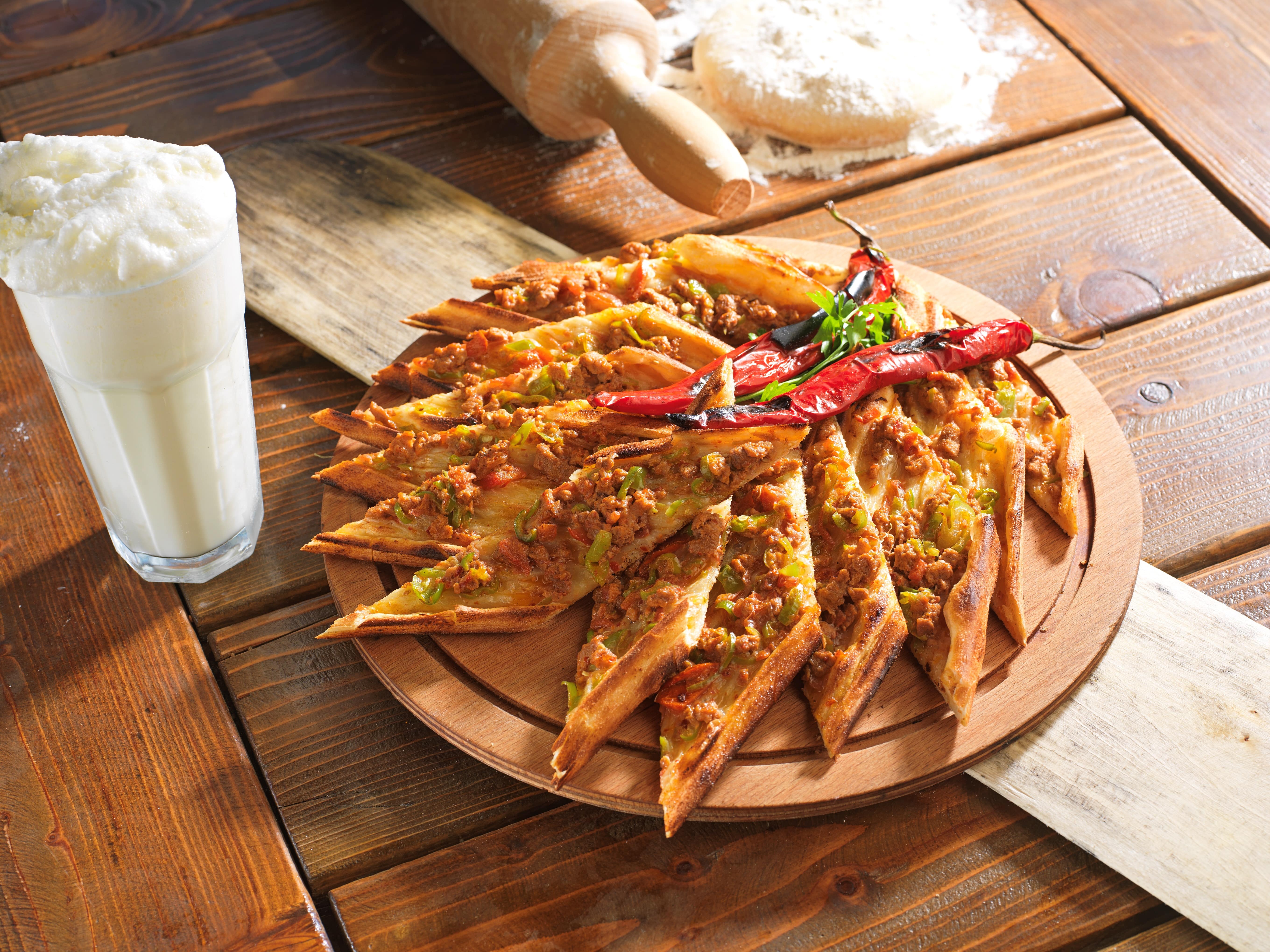 Kuşbaşılı Pide